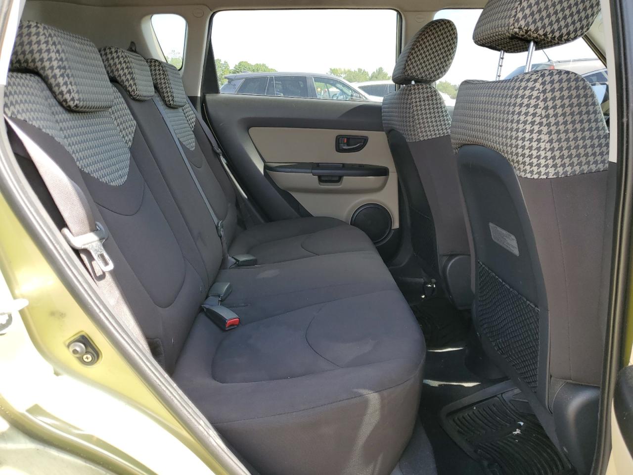 2010 Kia Soul + VIN: KNDJT2A26A7133149 Lot: 56569054