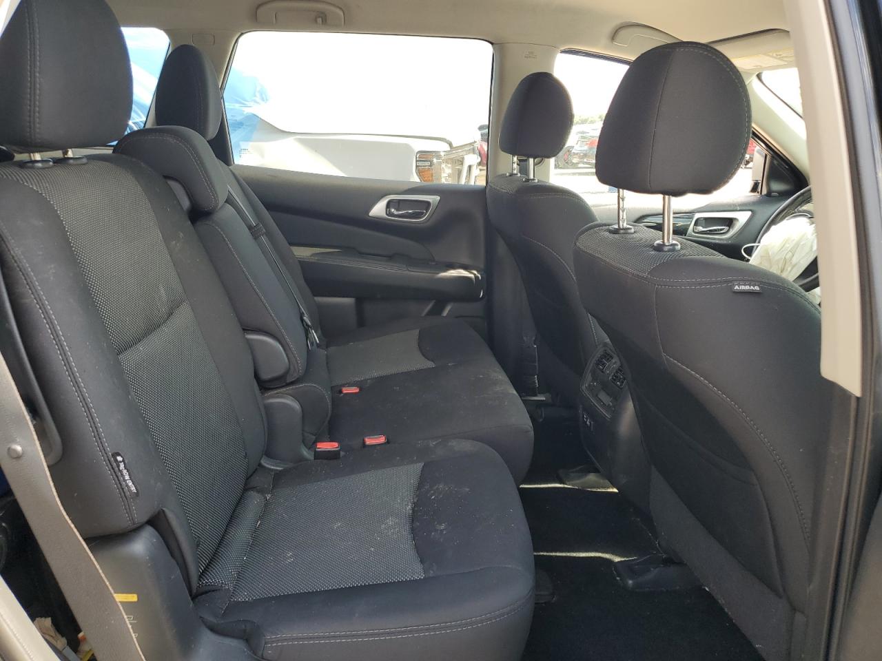 2019 Nissan Pathfinder S VIN: 5N1DR2MNXKC639945 Lot: 56228844