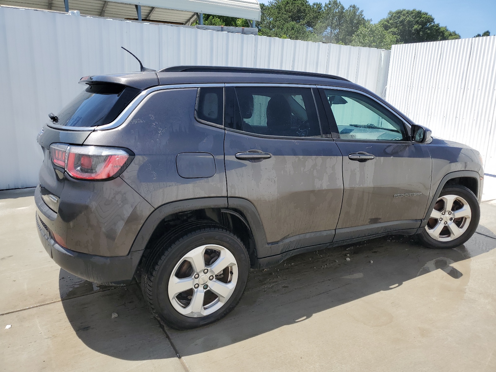 3C4NJDBB6JT307167 2018 Jeep Compass Latitude