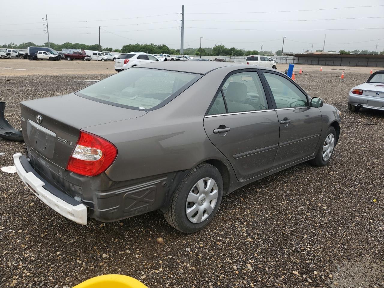 2004 Toyota Camry Le VIN: 4T1BE30K84U841748 Lot: 54556154