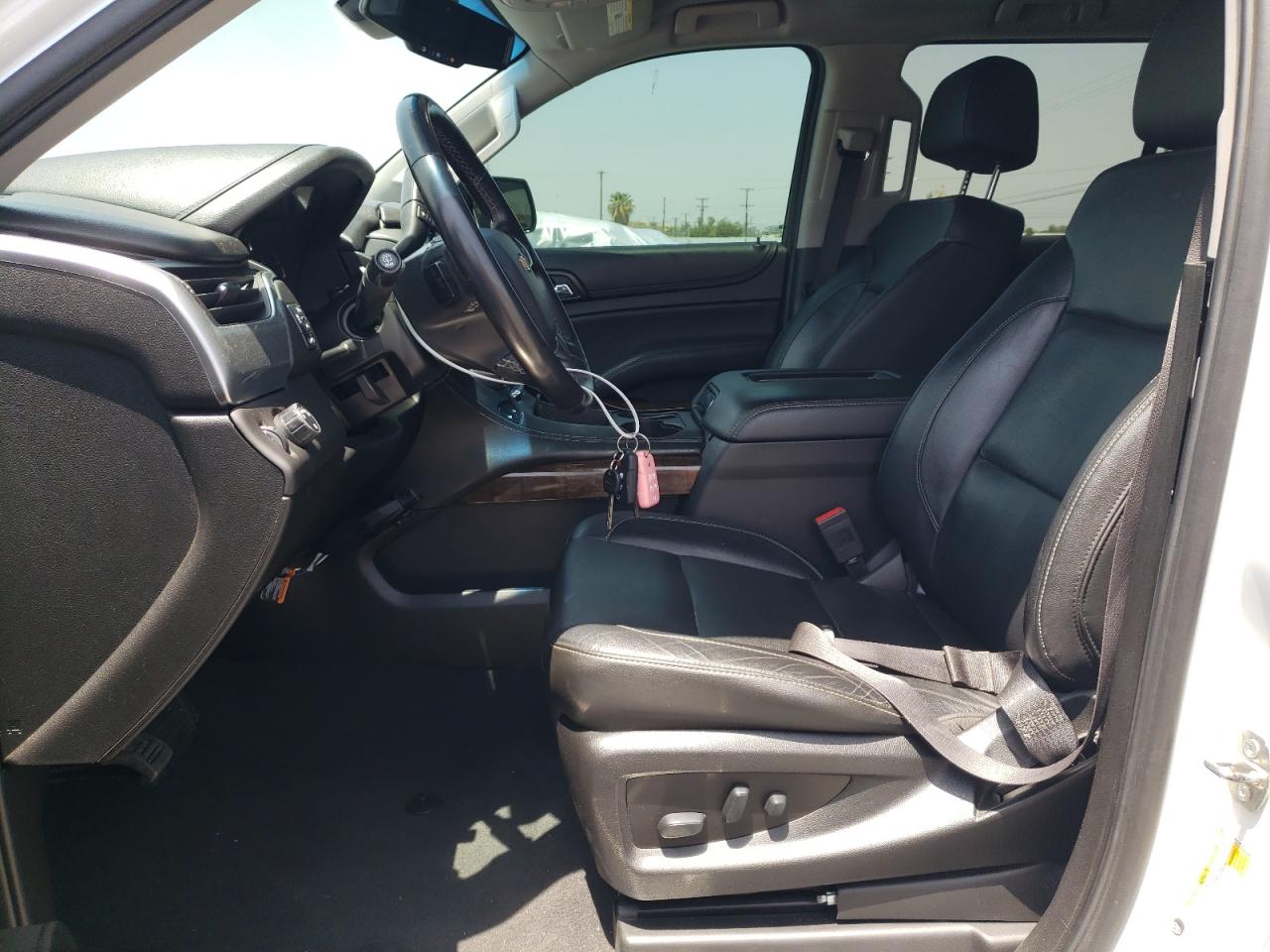 2019 Chevrolet Suburban C1500 Lt VIN: 1GNSCHKCXKR207233 Lot: 55410464