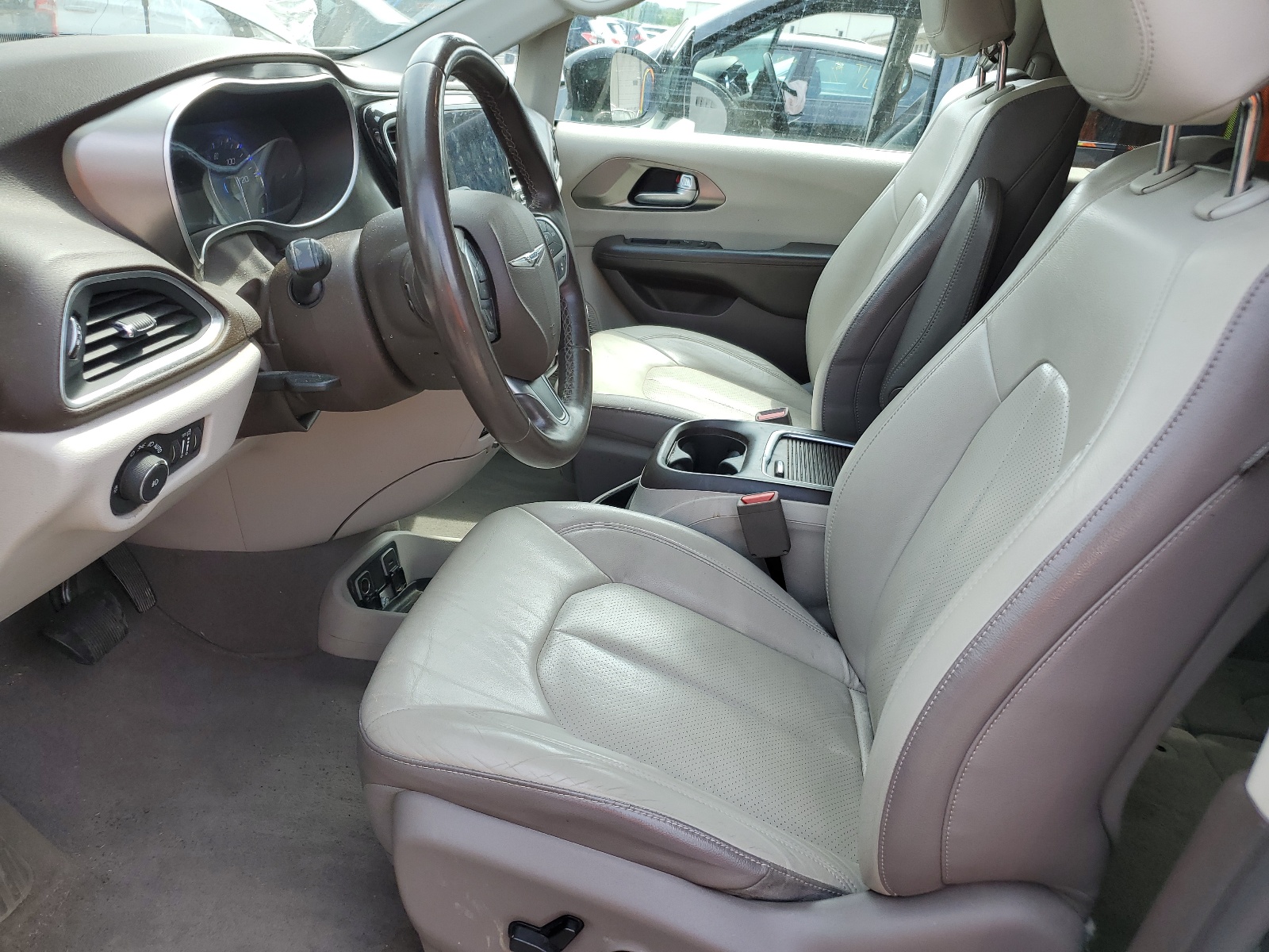 2C4RC1EG0HR608368 2017 Chrysler Pacifica Touring L Plus