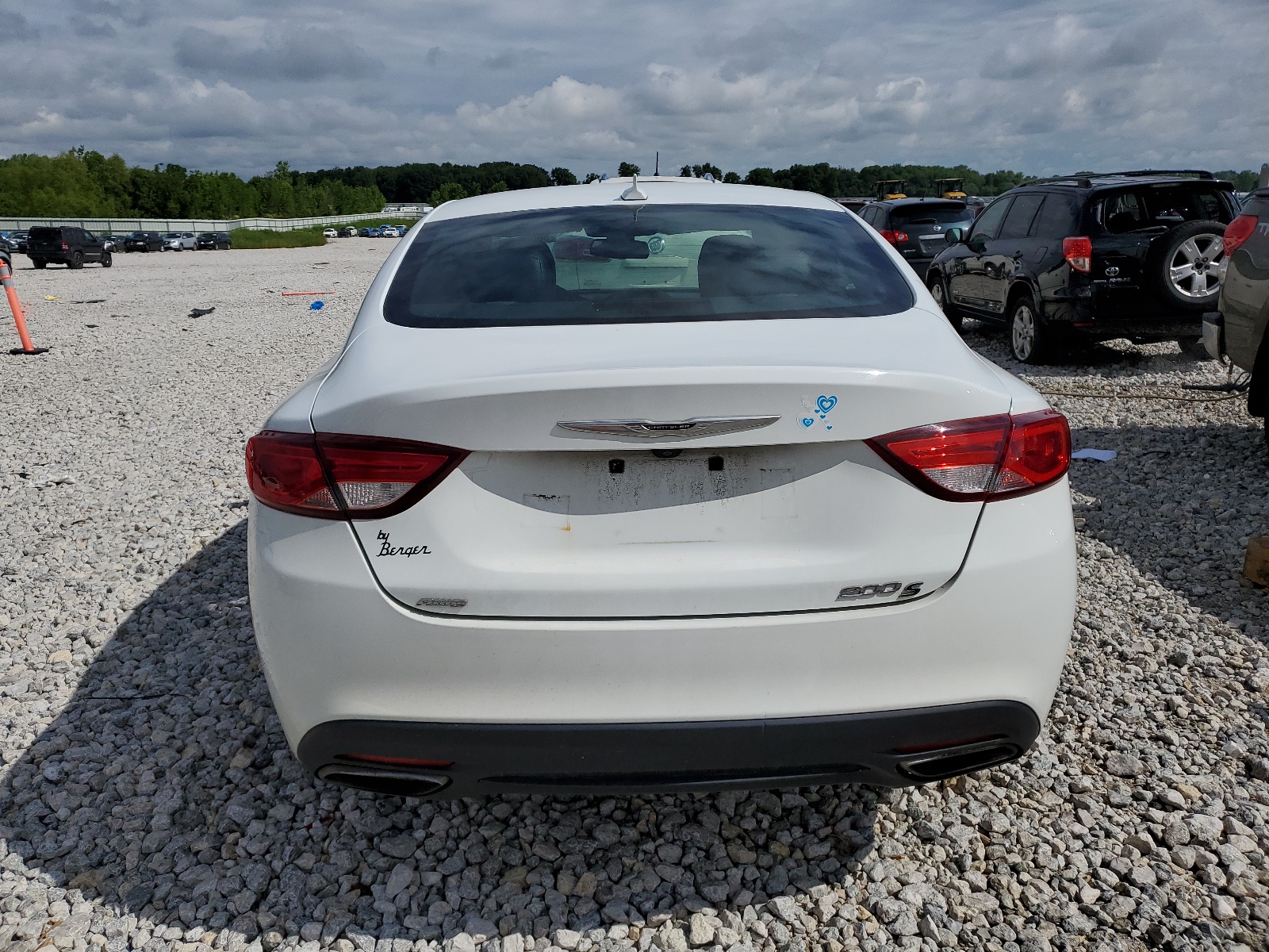 1C3CCCDG3FN543808 2015 Chrysler 200 S