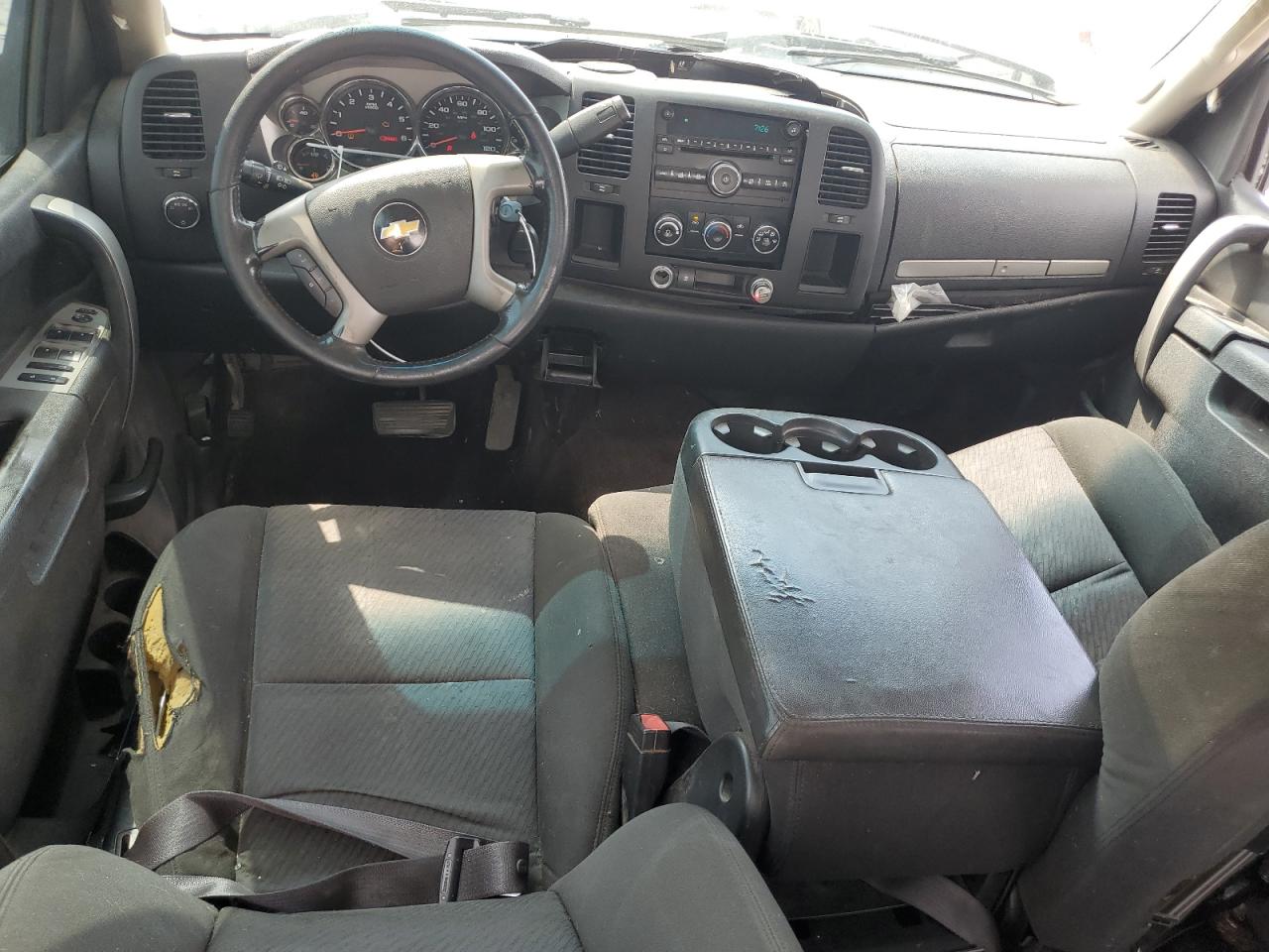 2011 Chevrolet Silverado - Image 8