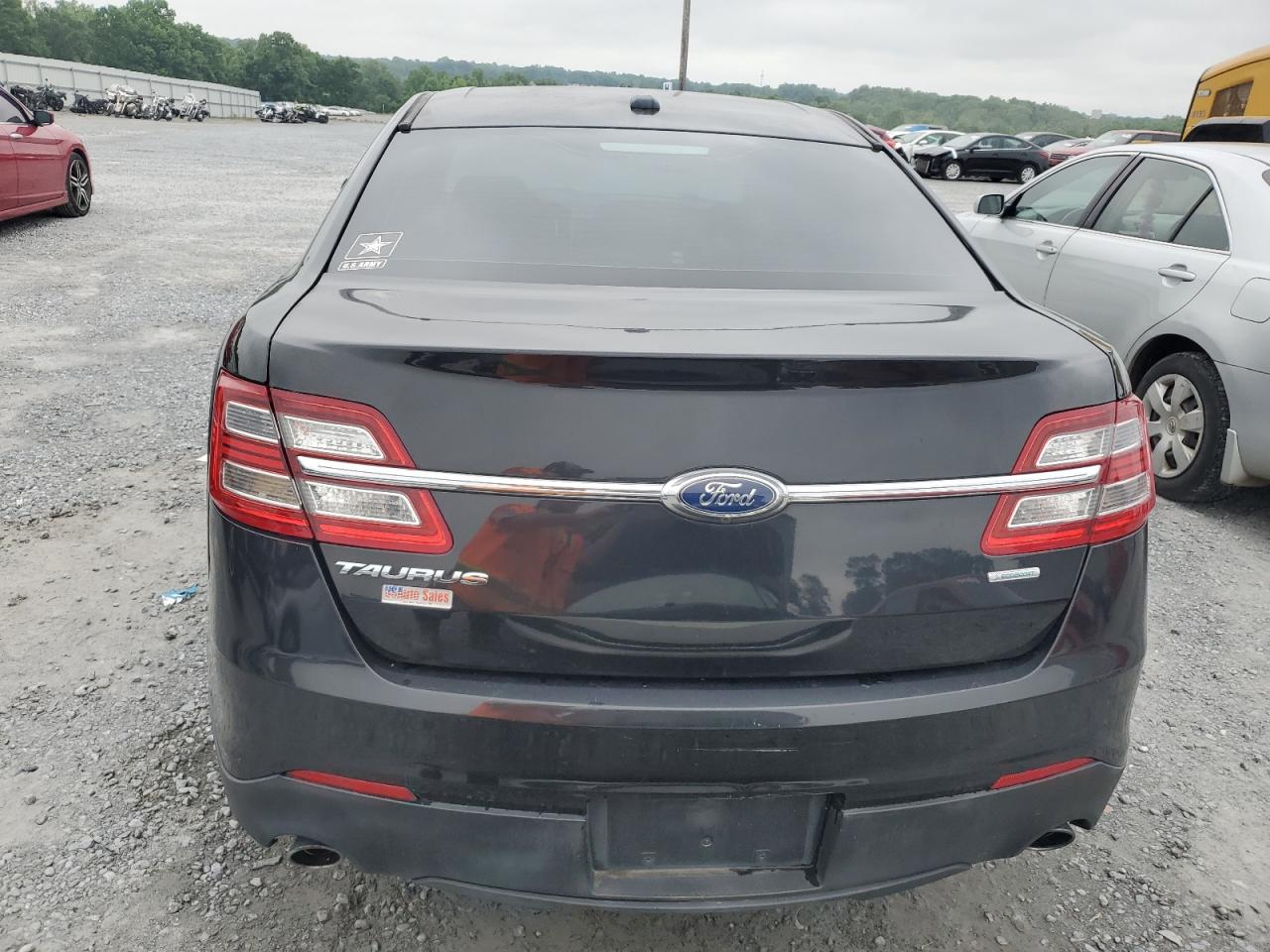 1FAHP2D9XFG180662 2015 Ford Taurus Se