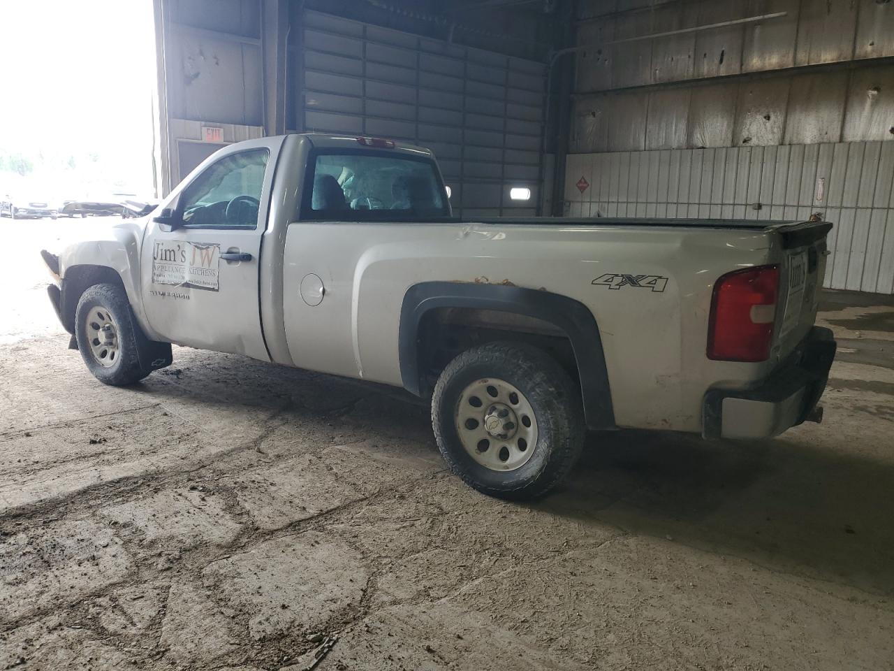 2011 Chevrolet Silverado - Image 2