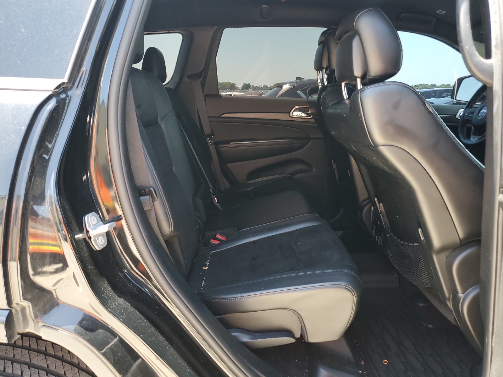 1C4RJEAG3HC952918 2017 Jeep Grand Cherokee Laredo