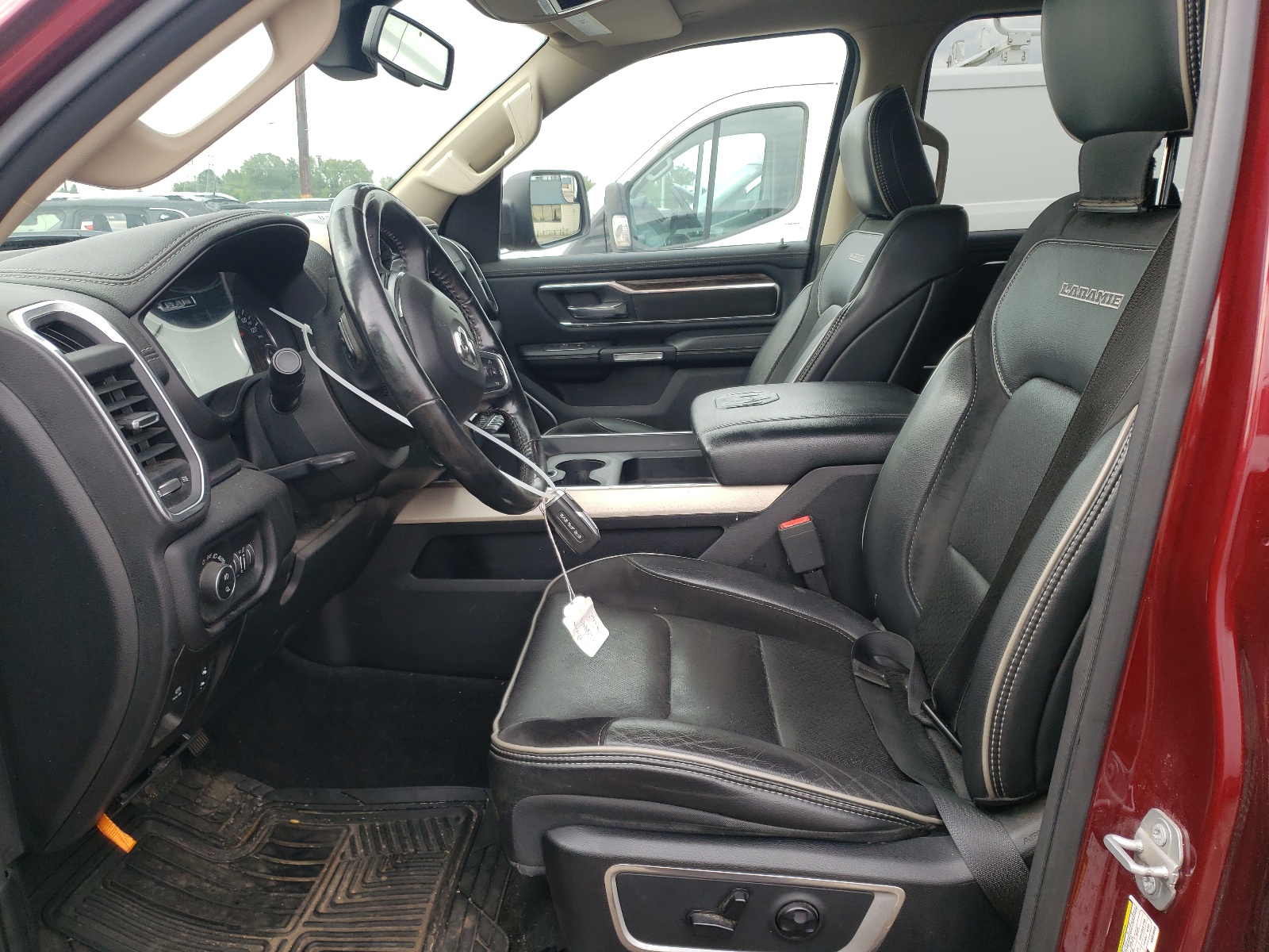 1C6SRFRT5KN879040 2019 Ram 1500 Laramie