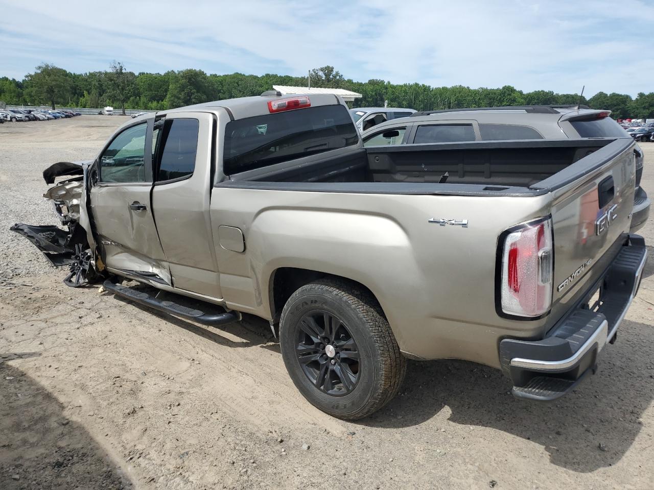 2019 GMC Canyon - Image 2