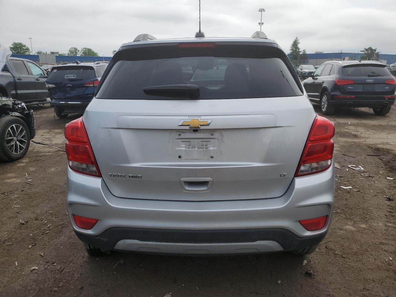 KL7CJPSB6KB724328 2019 Chevrolet Trax 1Lt