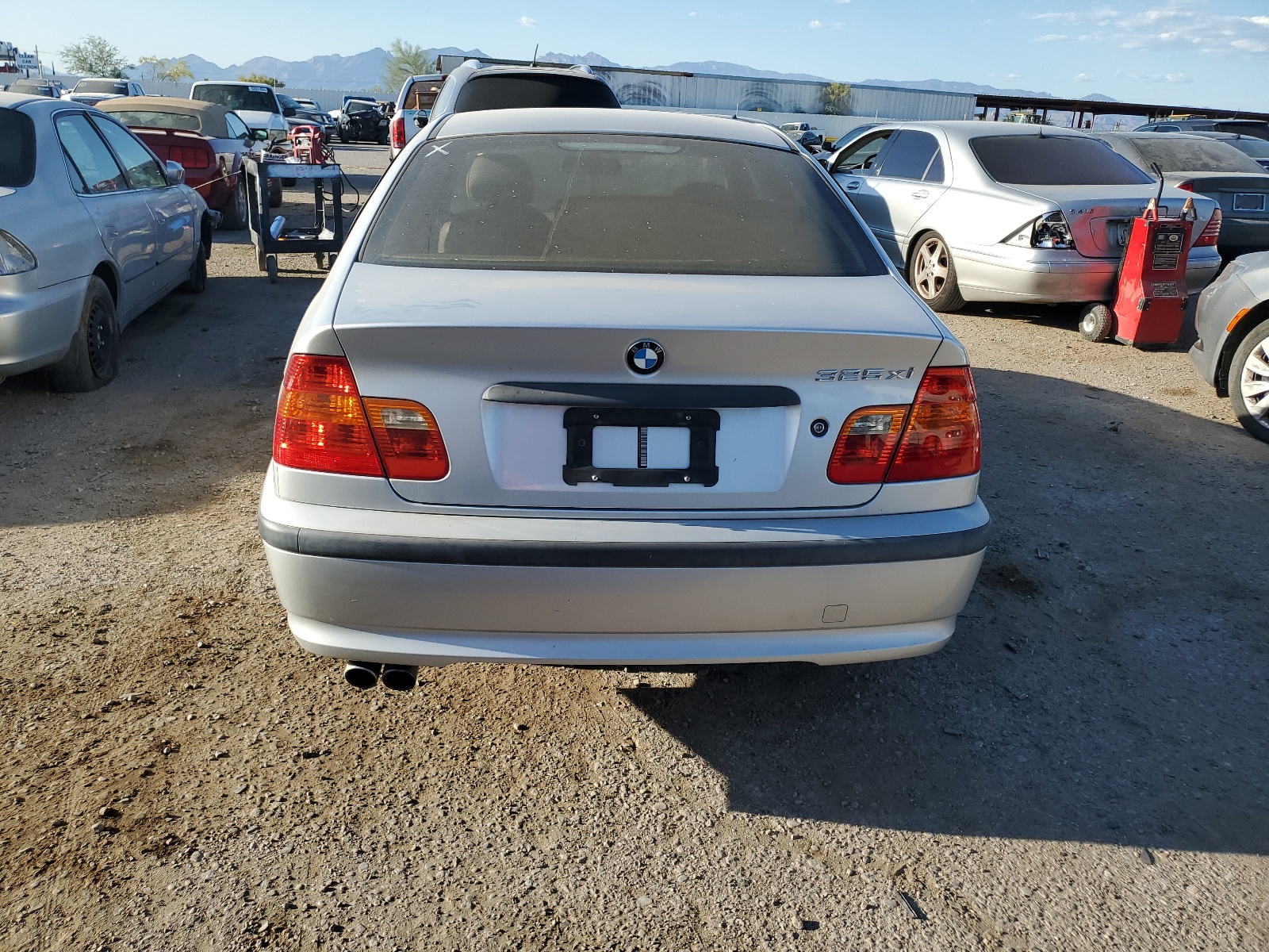 WBAEU33432PF71843 2002 BMW 325 Xi