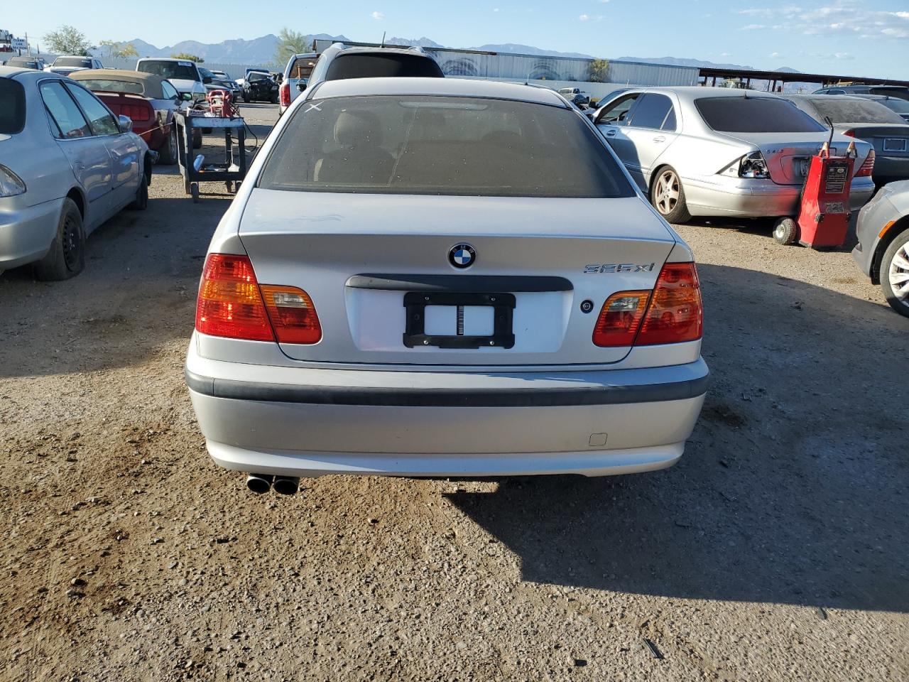 2002 BMW 325 Xi VIN: WBAEU33432PF71843 Lot: 54851674