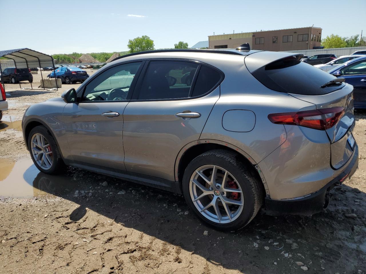 ZASFAKNN6J7C01554 2018 ALFA ROMEO STELVIO - Image 2