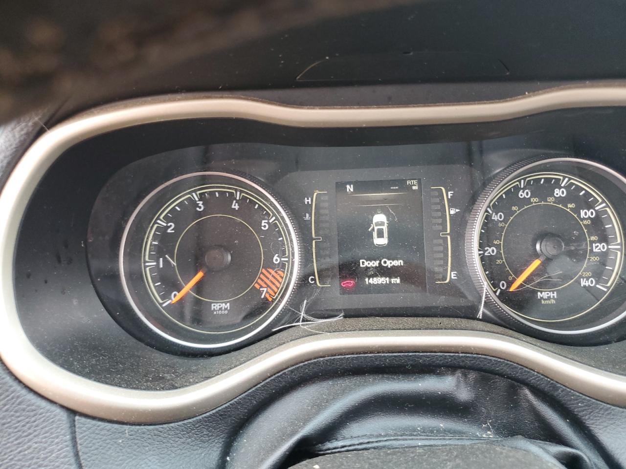 2015 Jeep Cherokee Latitude VIN: 1C4PJMCB4FW652139 Lot: 80793465