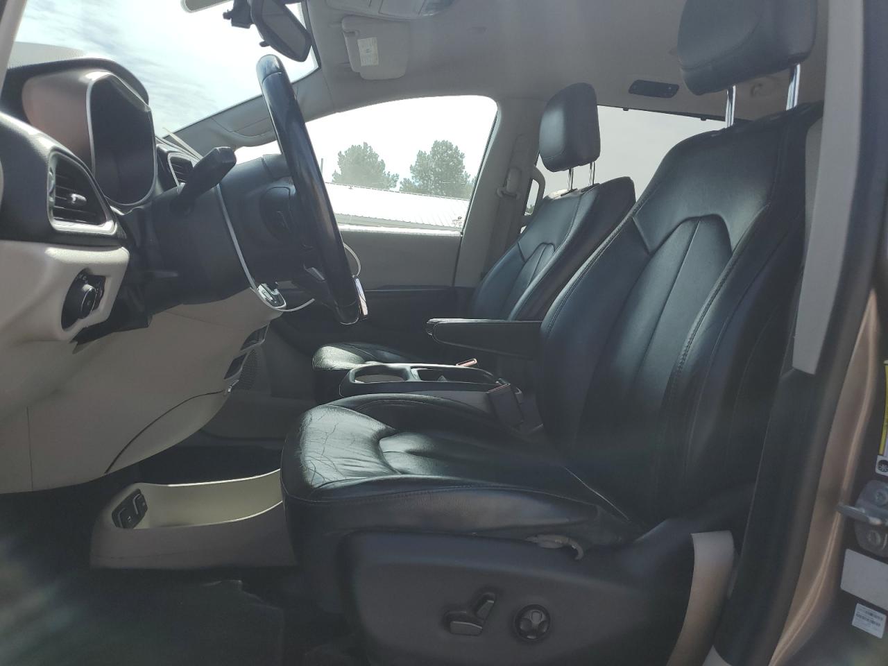 2017 Chrysler Pacifica Touring L VIN: 2C4RC1BG6HR788301 Lot: 56608164