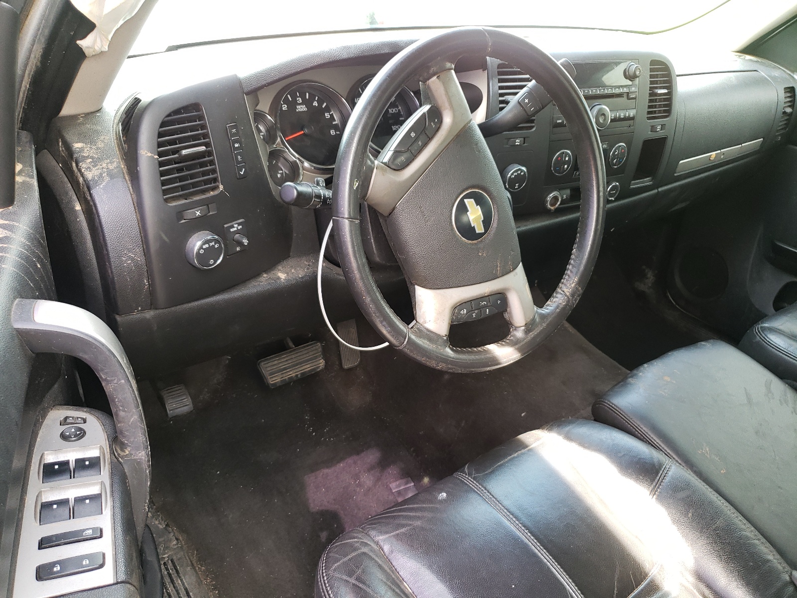 3GCRKSE31AG150132 2010 Chevrolet Silverado K1500 Lt