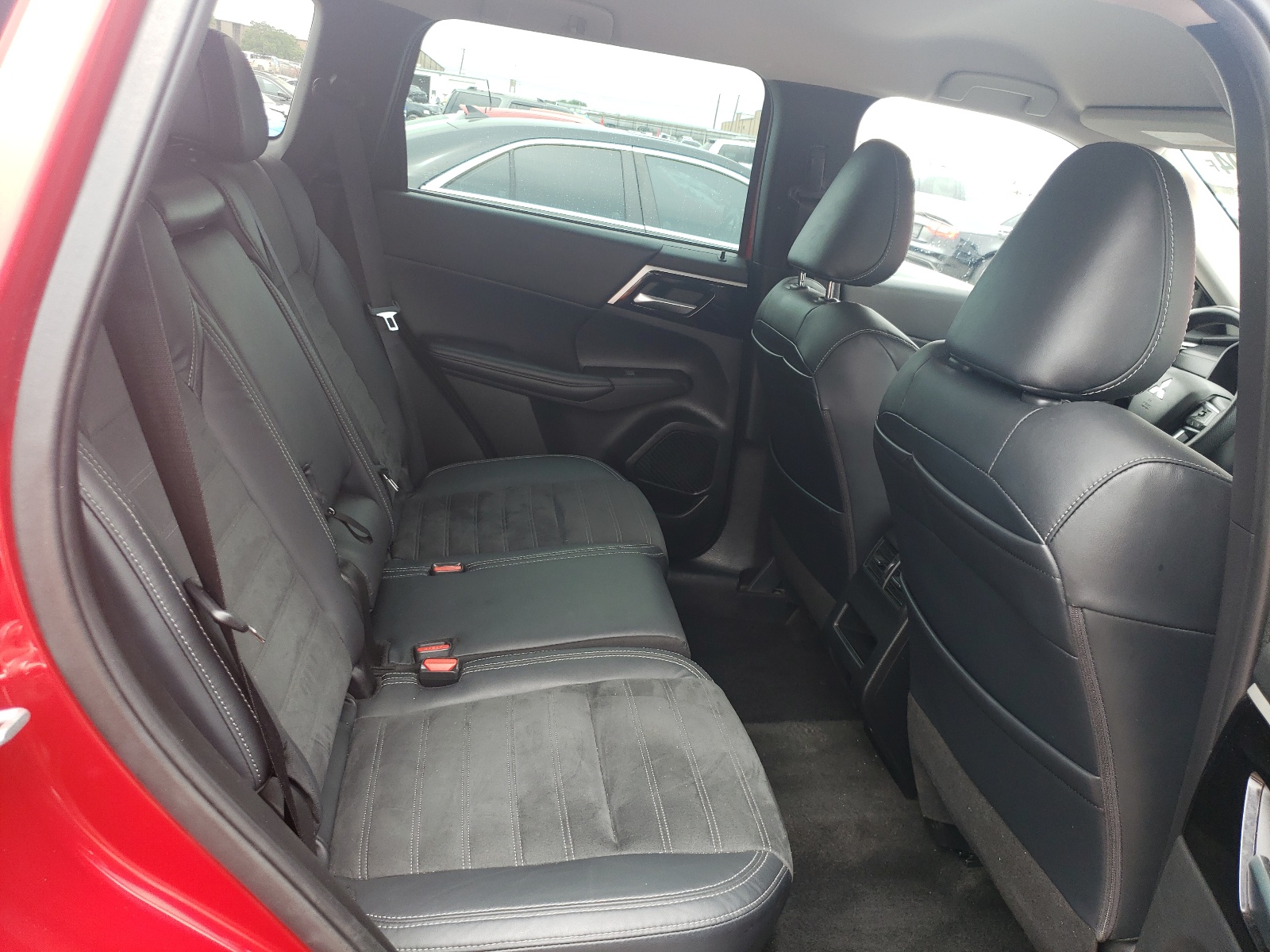 JA4J3UA86NZ085625 2022 Mitsubishi Outlander Se