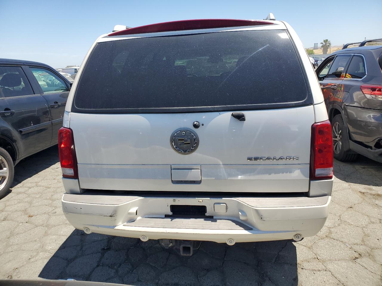 2004 Cadillac Escalade Luxury VIN: 1GYEK63N34R274136 Lot: 56705884