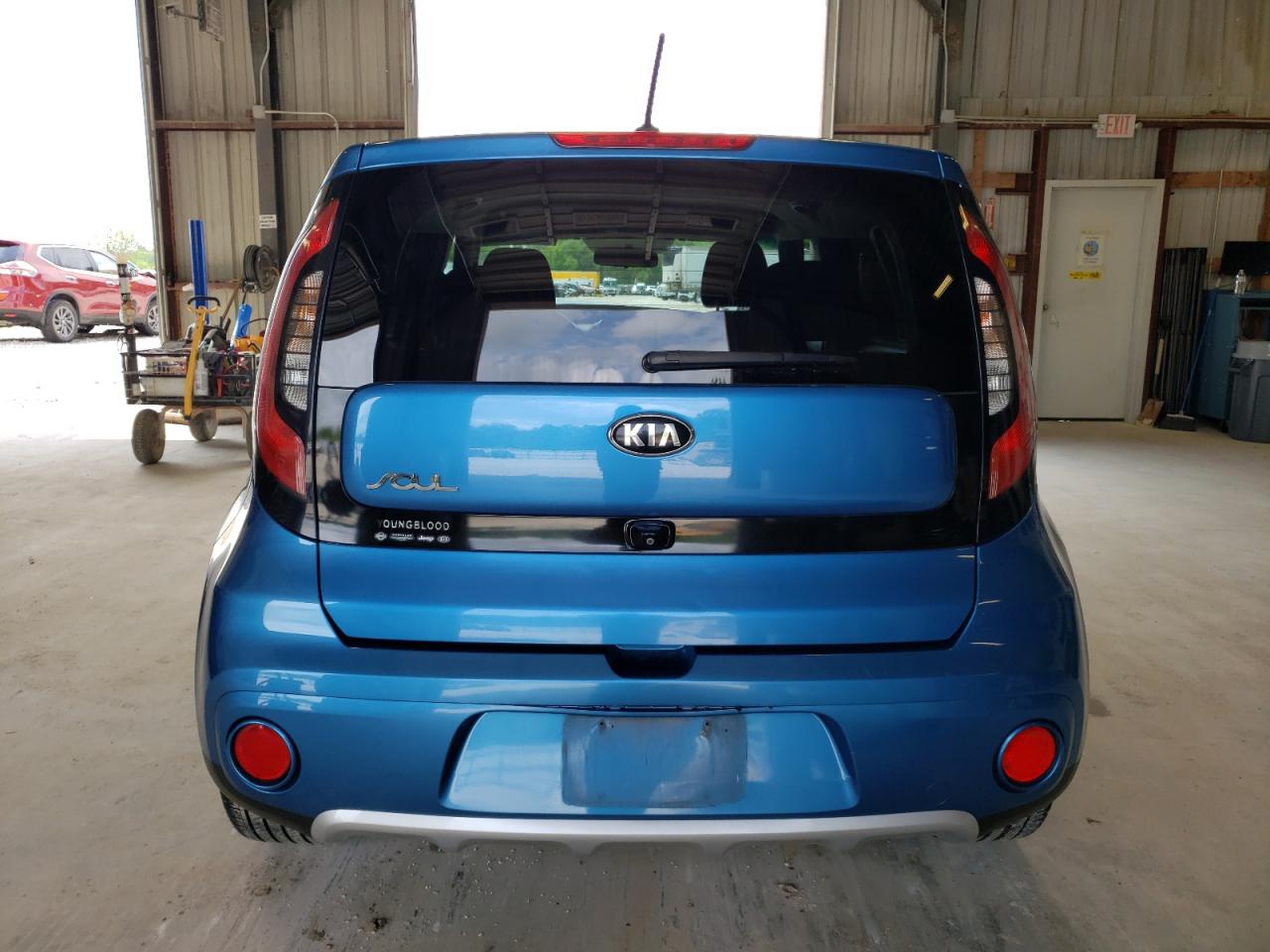 KNDJP3A57J7551191 2018 Kia Soul +