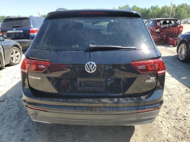  VOLKSWAGEN TIGUAN 2018 Чорний