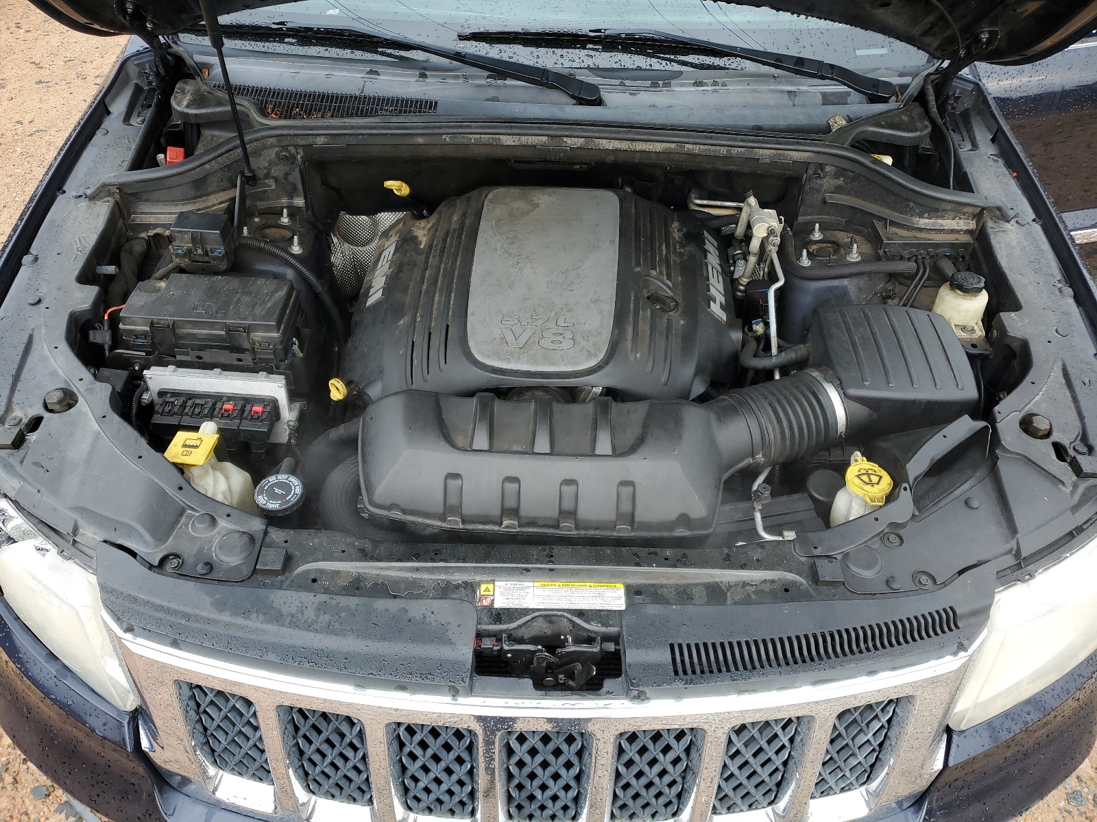 1J4RS6GT8BC611409 2011 Jeep Grand Cherokee Overland