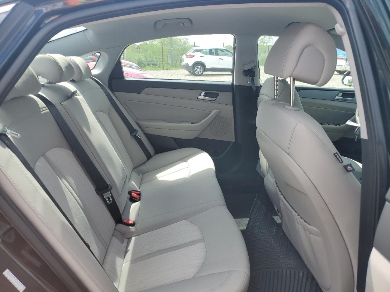 2017 Hyundai Sonata Hybrid VIN: KMHE24L17HA044039 Lot: 54555734