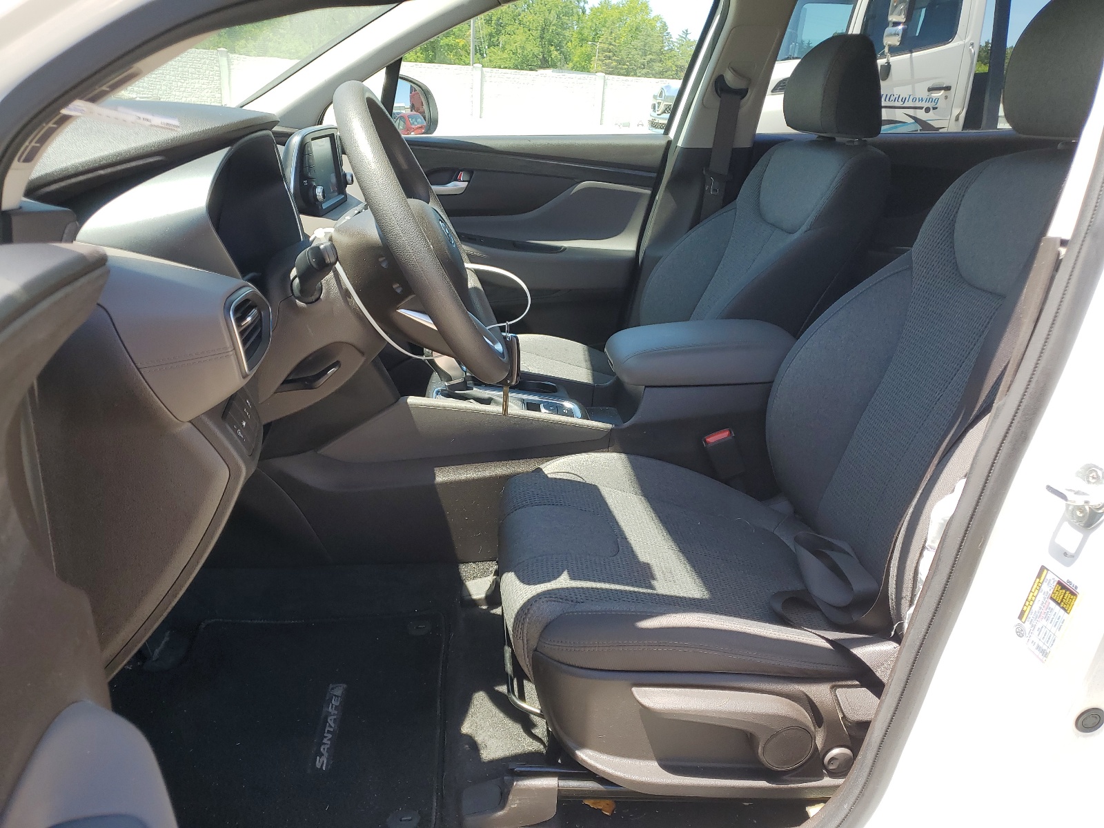 5NMS2CAD8LH176739 2020 Hyundai Santa Fe Se