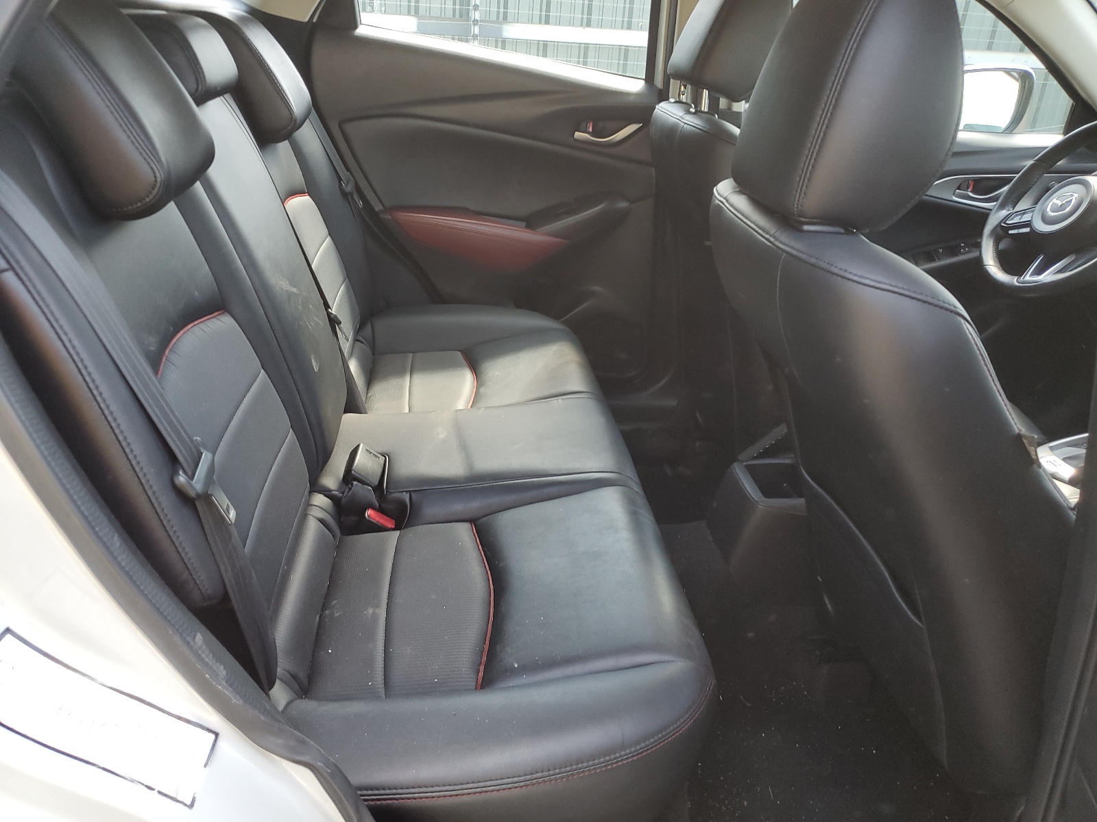 JM1DKDC70J0330170 2018 Mazda Cx-3 Touring