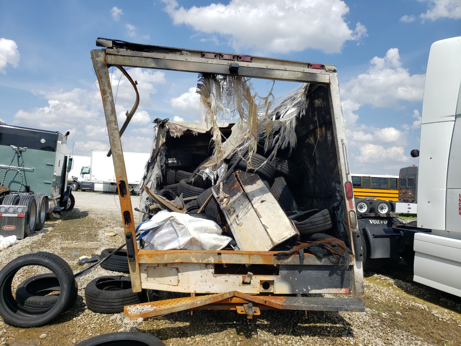 1FDWE35L54HA61816 2004 Ford Econoline E350 Super Duty Cutaway Van