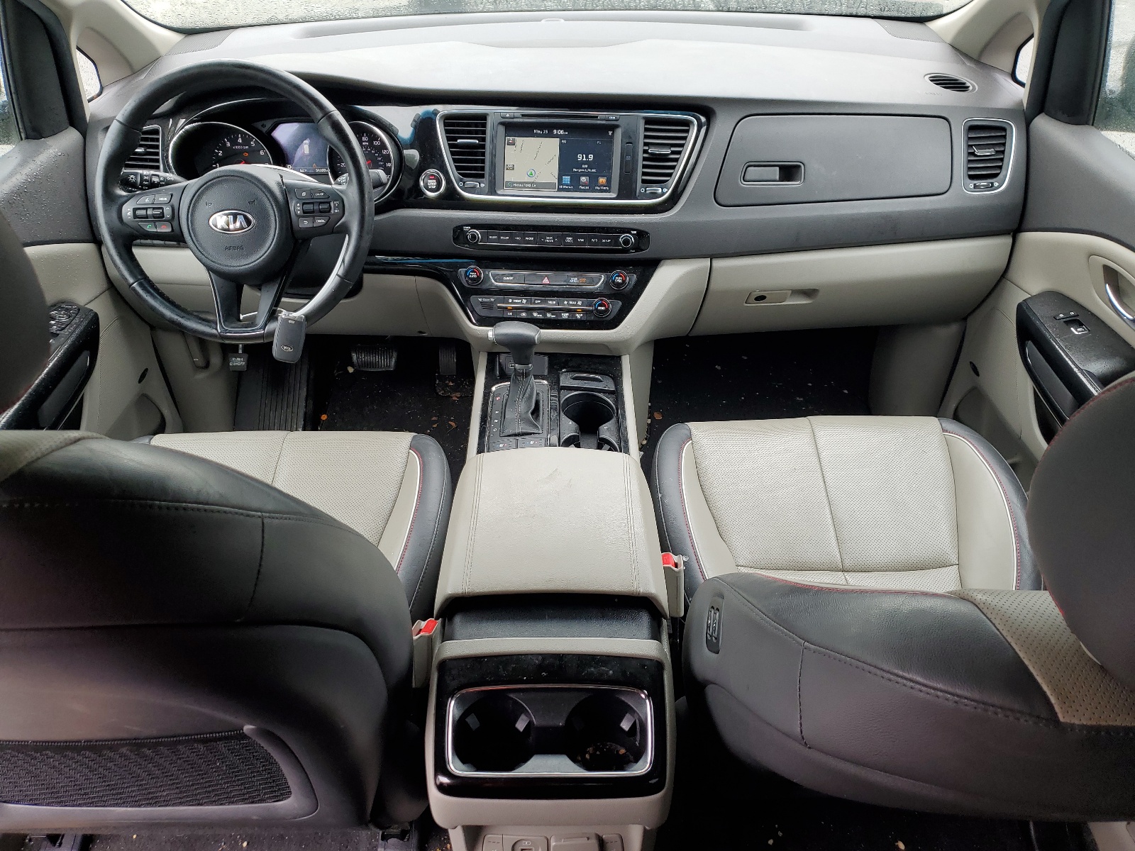 KNDMC5C13H6325423 2017 Kia Sedona Ex