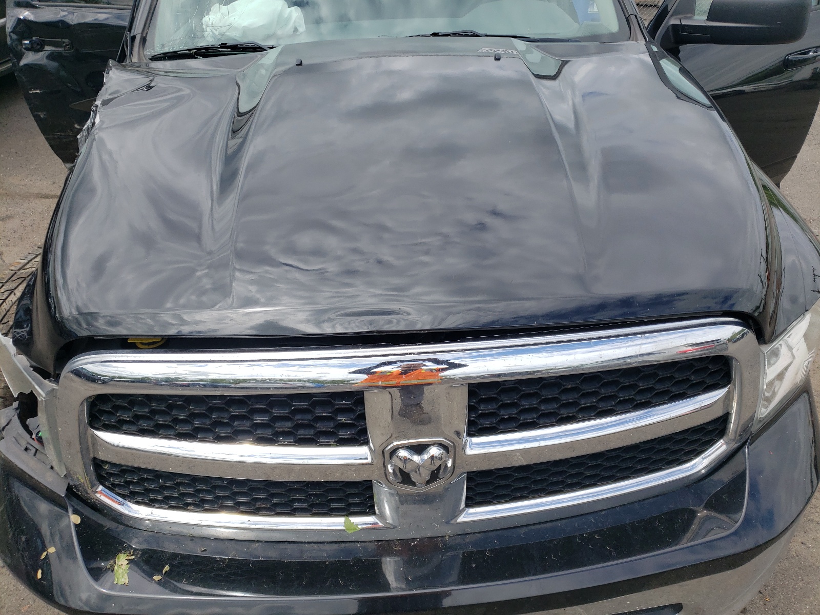 1C6RR7TT6KS596368 2019 Ram 1500 Classic Slt