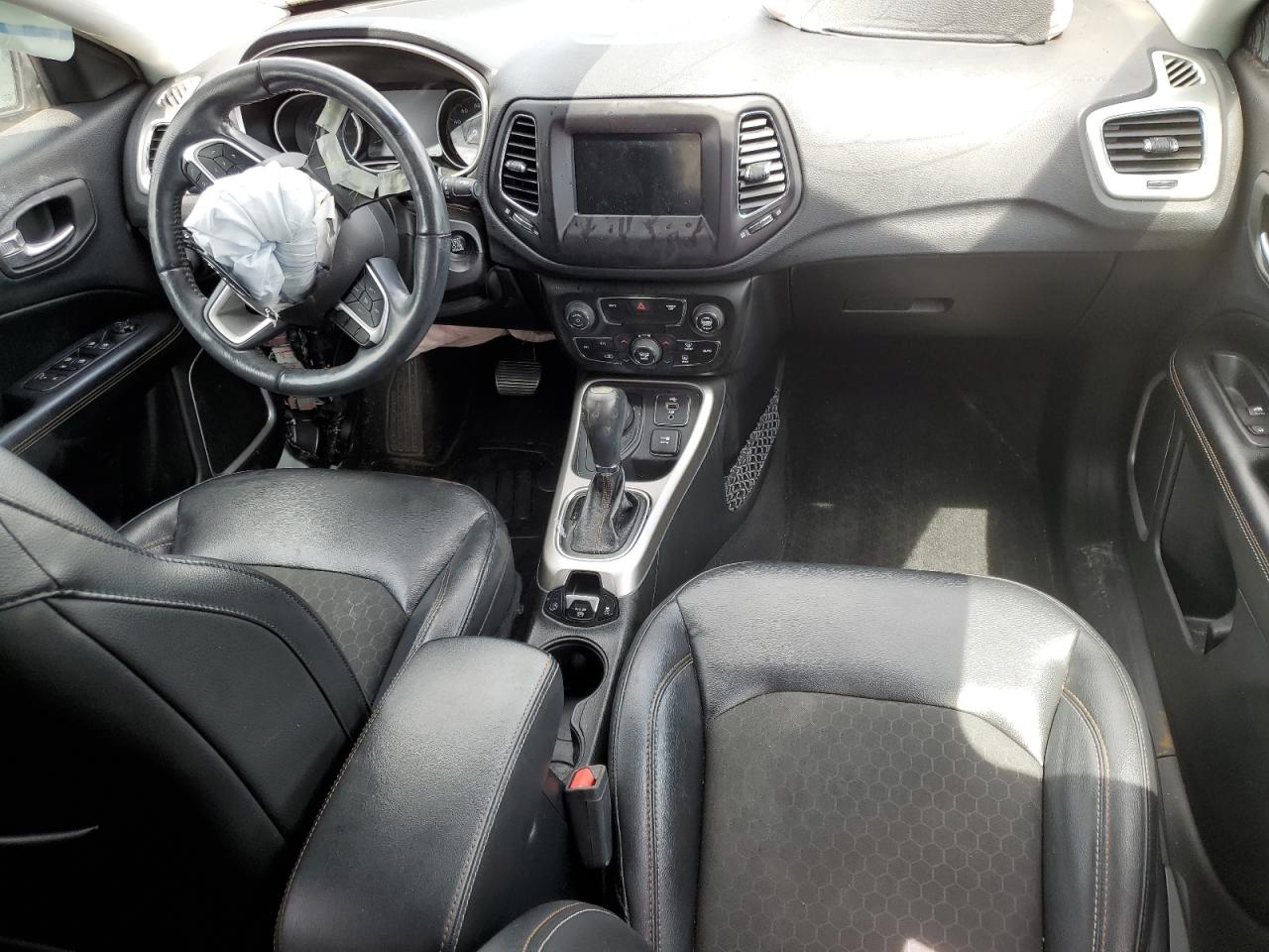 2018 Jeep Compass Latitude VIN: 3C4NJDBB5JT256454 Lot: 56428784