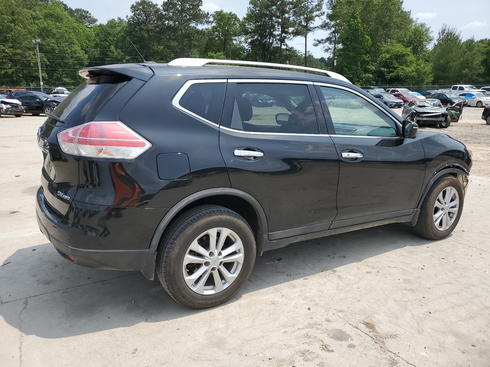 2016 Nissan Rogue S vin: KNMAT2MV6GP649266