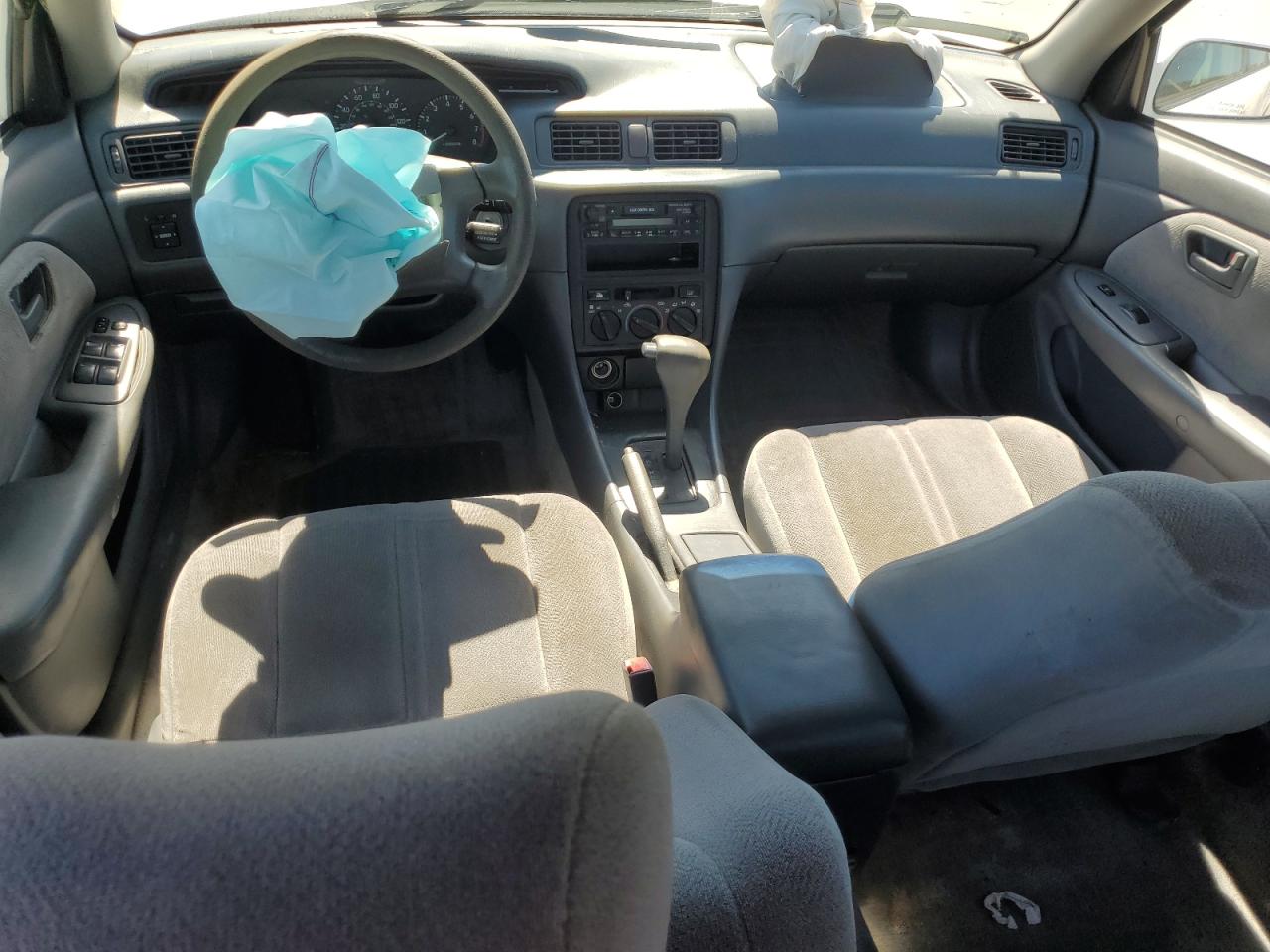 1999 Toyota Camry Ce VIN: 4T1BG22K3XU404861 Lot: 56210954