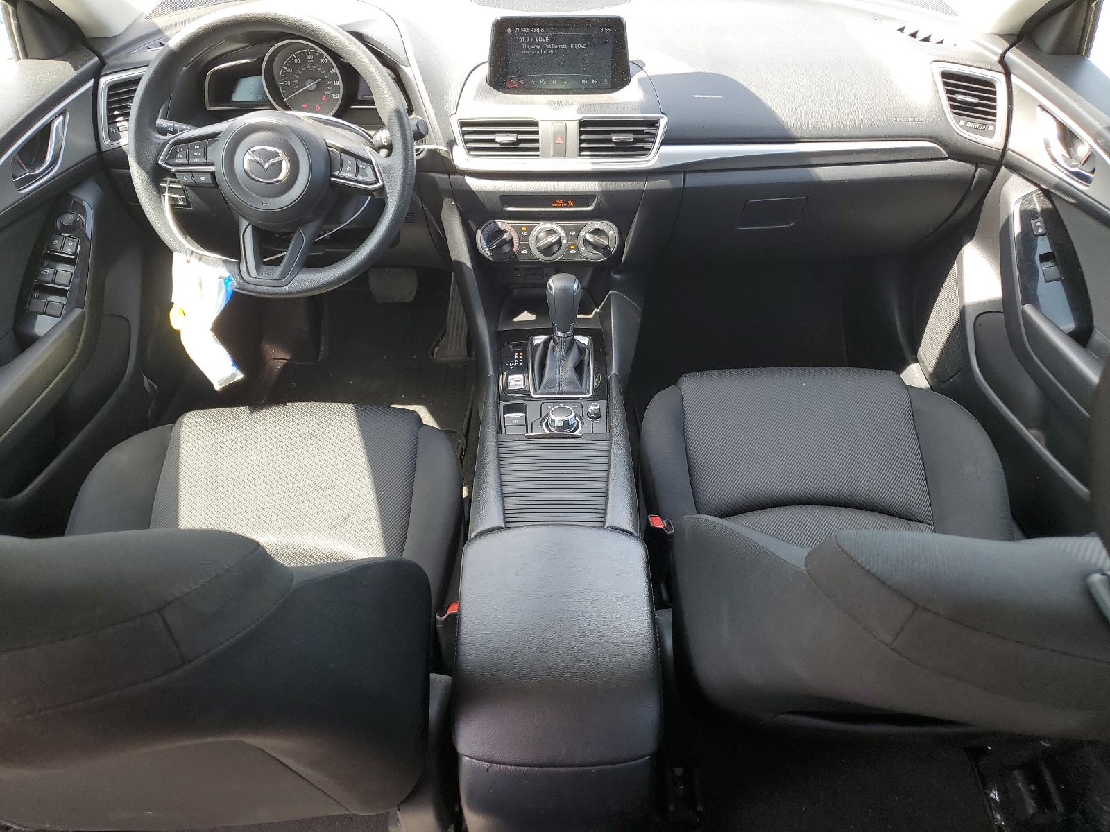 3MZBN1K71JM231141 2018 Mazda 3 Sport