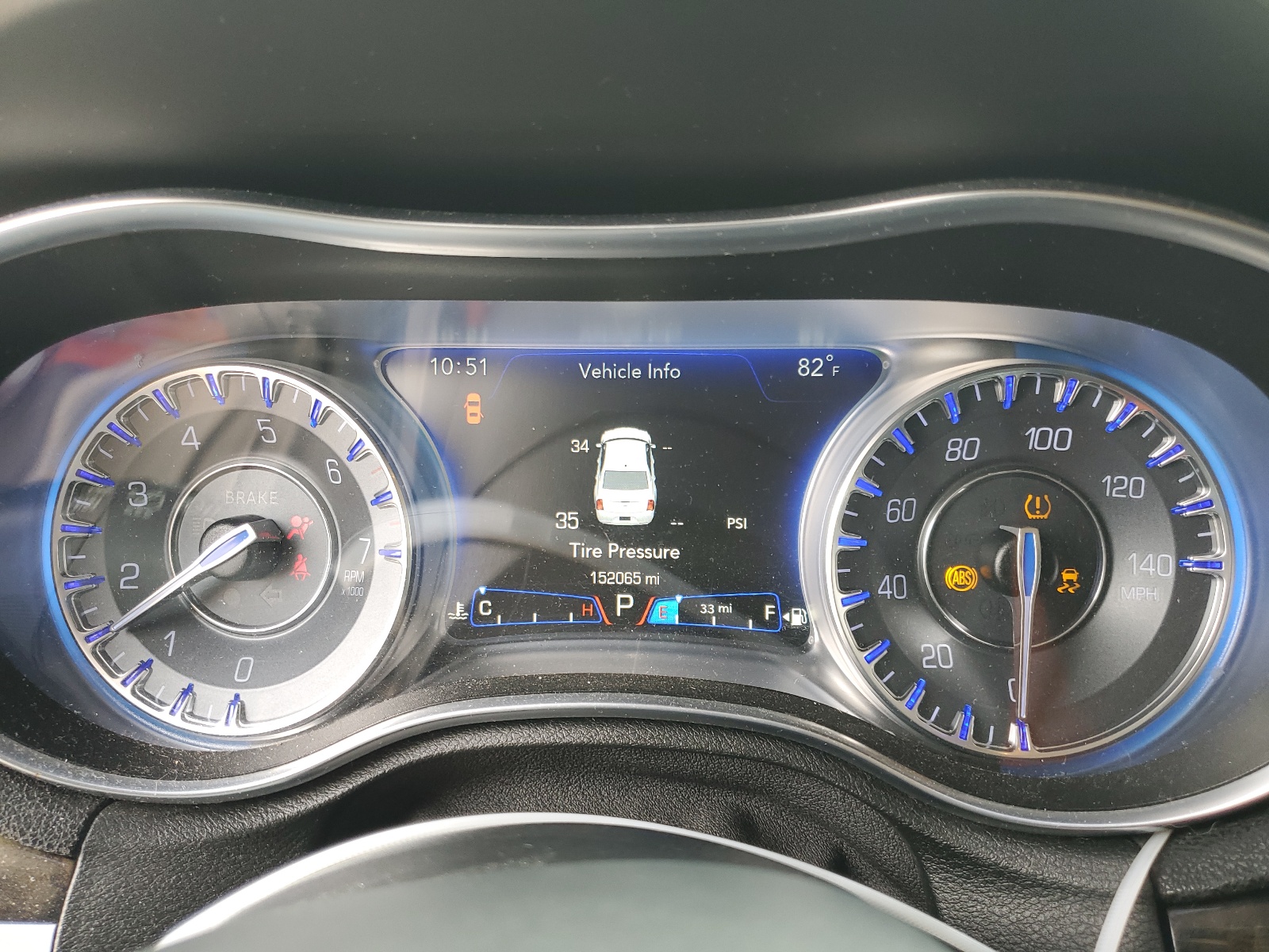 2C3CCAEG5GH128258 2016 Chrysler 300C