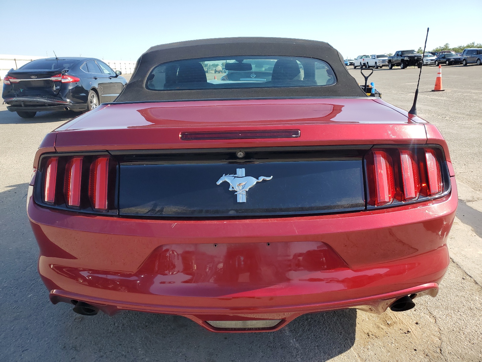 1FATP8EM6G5334667 2016 Ford Mustang