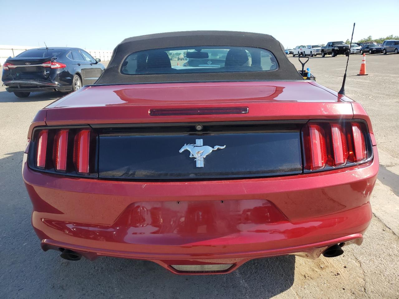 2016 Ford Mustang VIN: 1FATP8EM6G5334667 Lot: 54058794