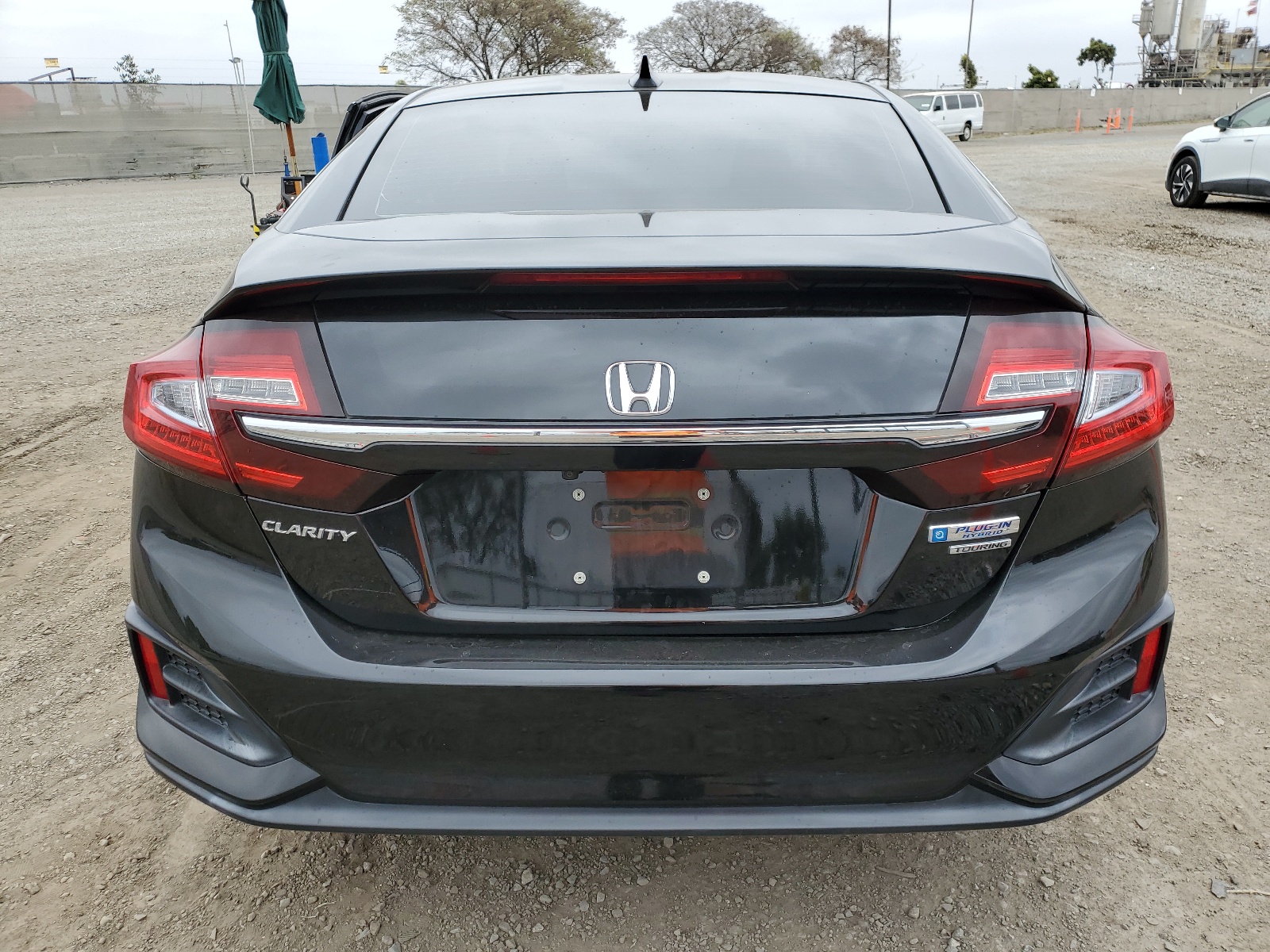 2018 Honda Clarity Touring vin: JHMZC5F30JC000561