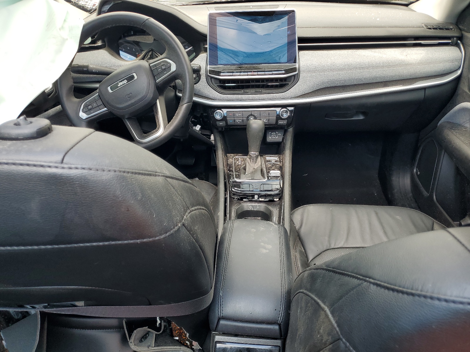 3C4NJDFB0NT208084 2022 Jeep Compass Latitude Lux