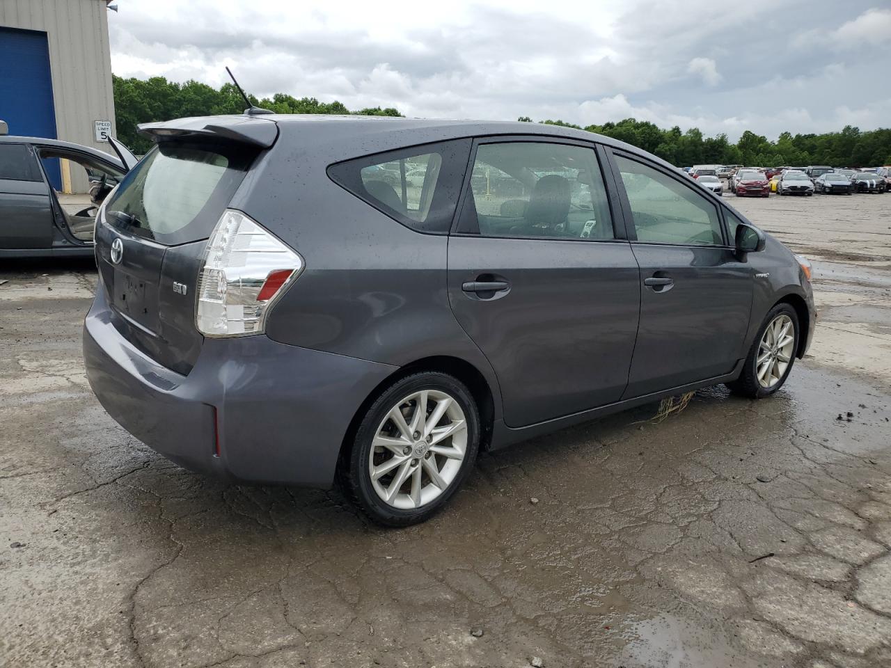 VIN JTDZN3EU1E3349261 2014 TOYOTA PRIUS no.3