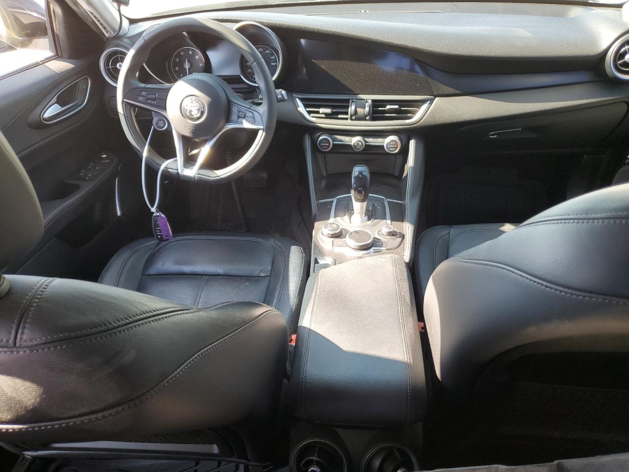 2018 Alfa Romeo Giulia VIN: ZARFAEBN5J7565470 Lot: 53438574
