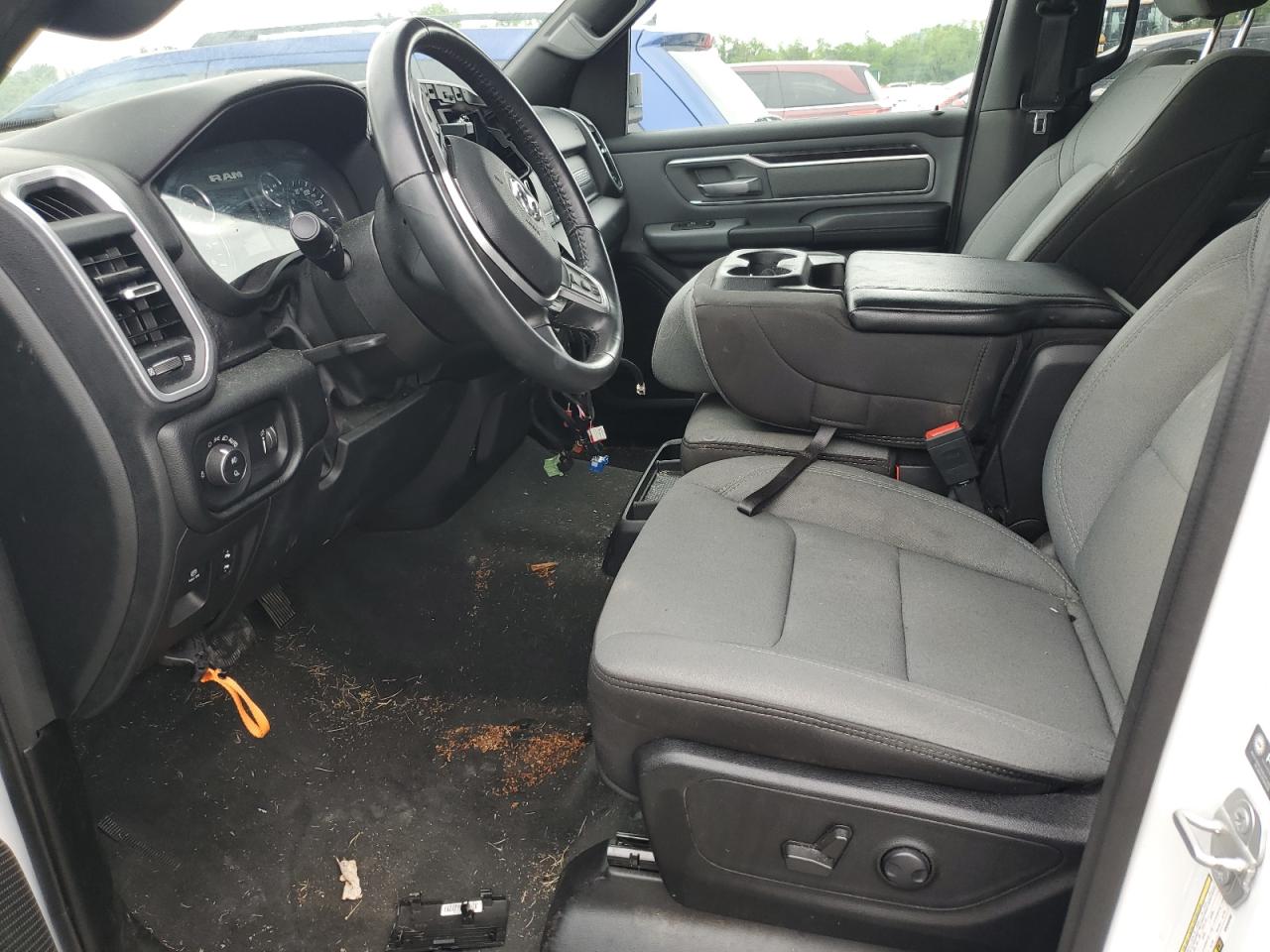 2022 RAM 1500 - Image 7