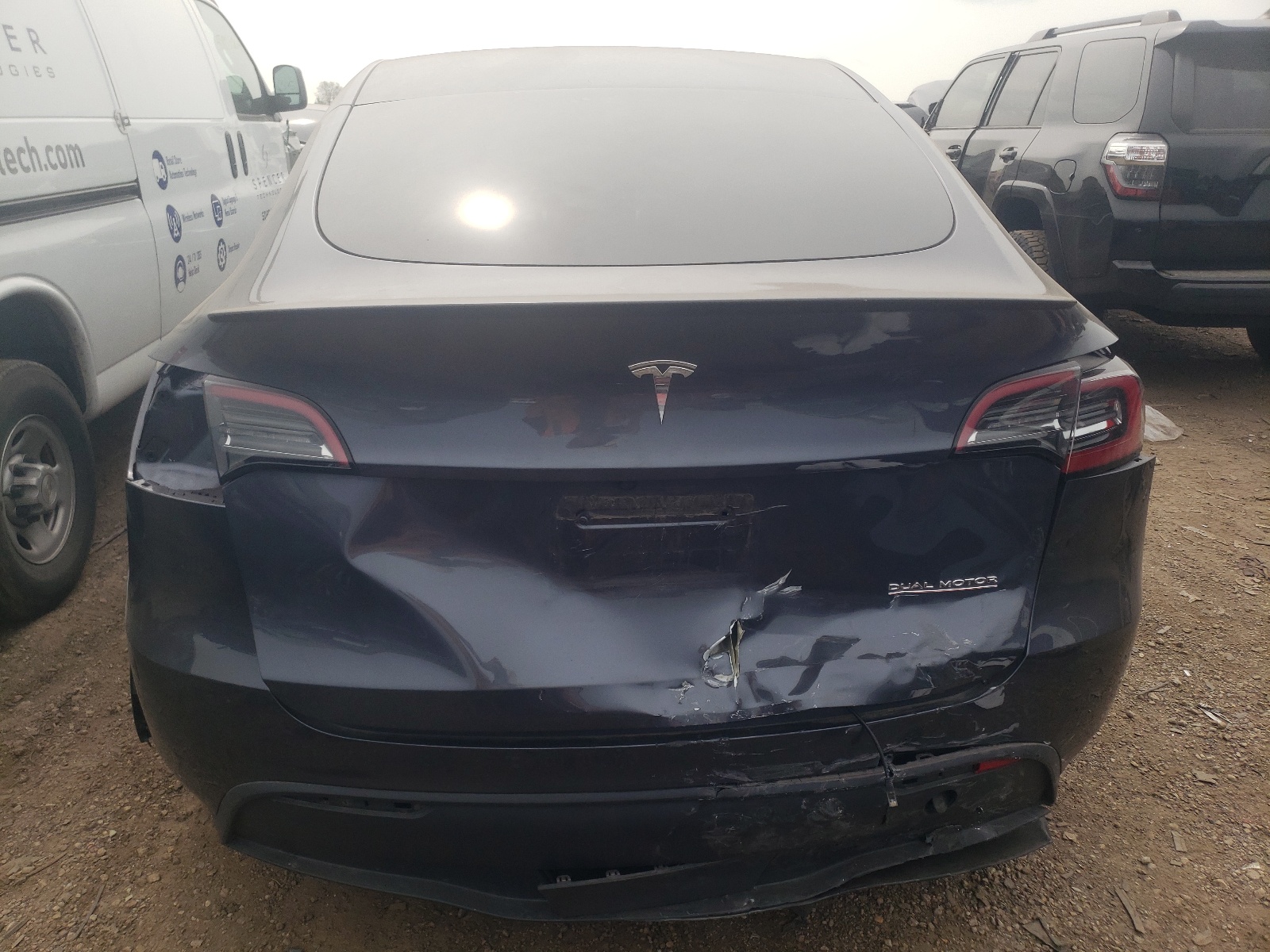 7SAYGDEF4PF901650 2023 Tesla Model Y