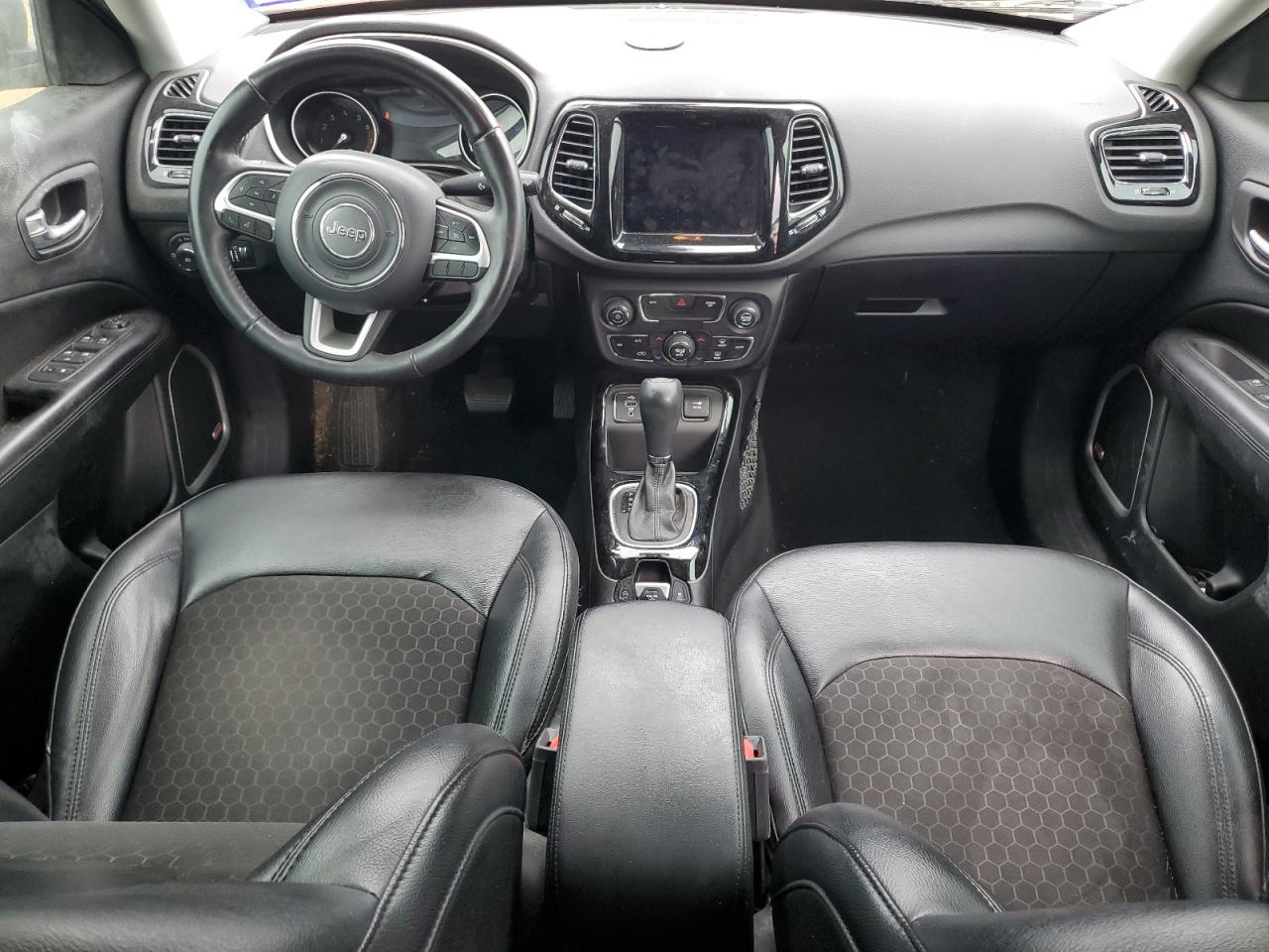 2018 Jeep Compass Latitude VIN: 3C4NJCBB3JT438373 Lot: 55870994