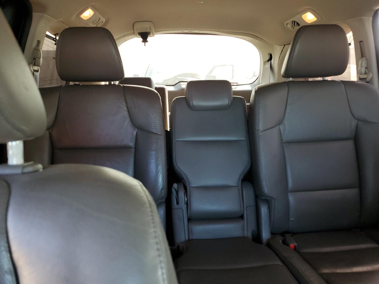 2011 Honda Odyssey Touring VIN: 5FNRL5H92BB035075 Lot: 54812864