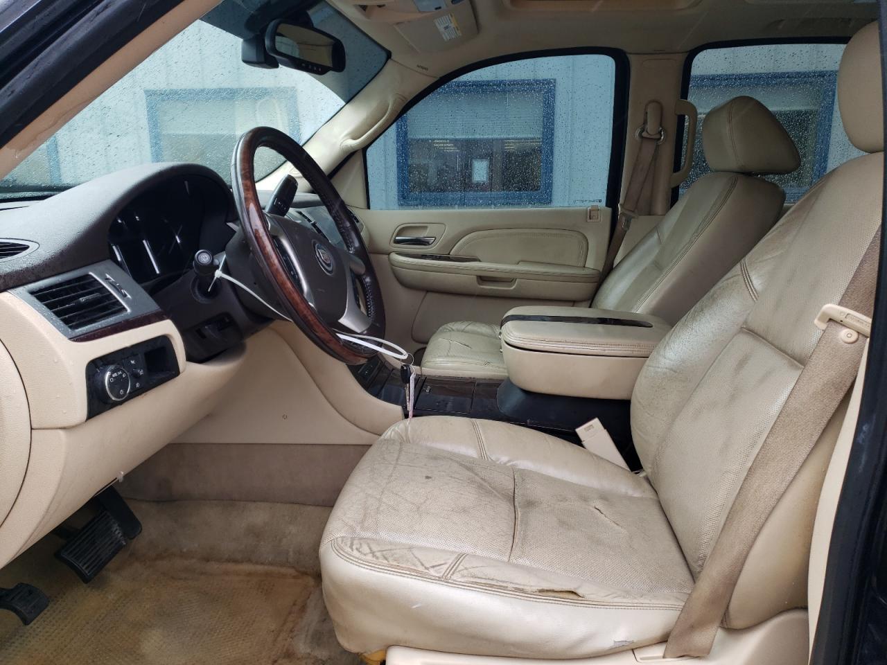 1GYFK63818R130671 2008 Cadillac Escalade Luxury