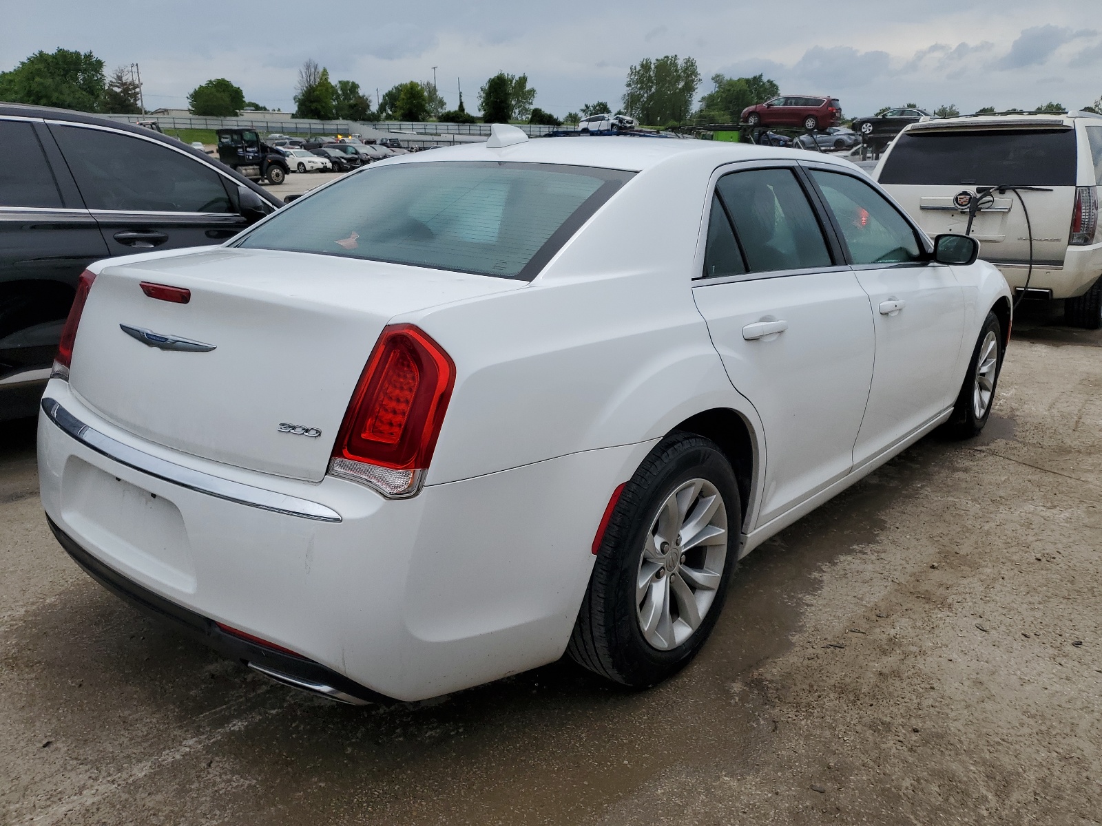 2015 Chrysler 300 Limited vin: 2C3CCAAG5FH769379