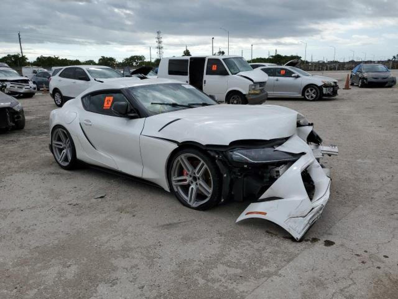 2022 Toyota Supra Base VIN: WZ1DB0C00NW051737 Lot: 54052324