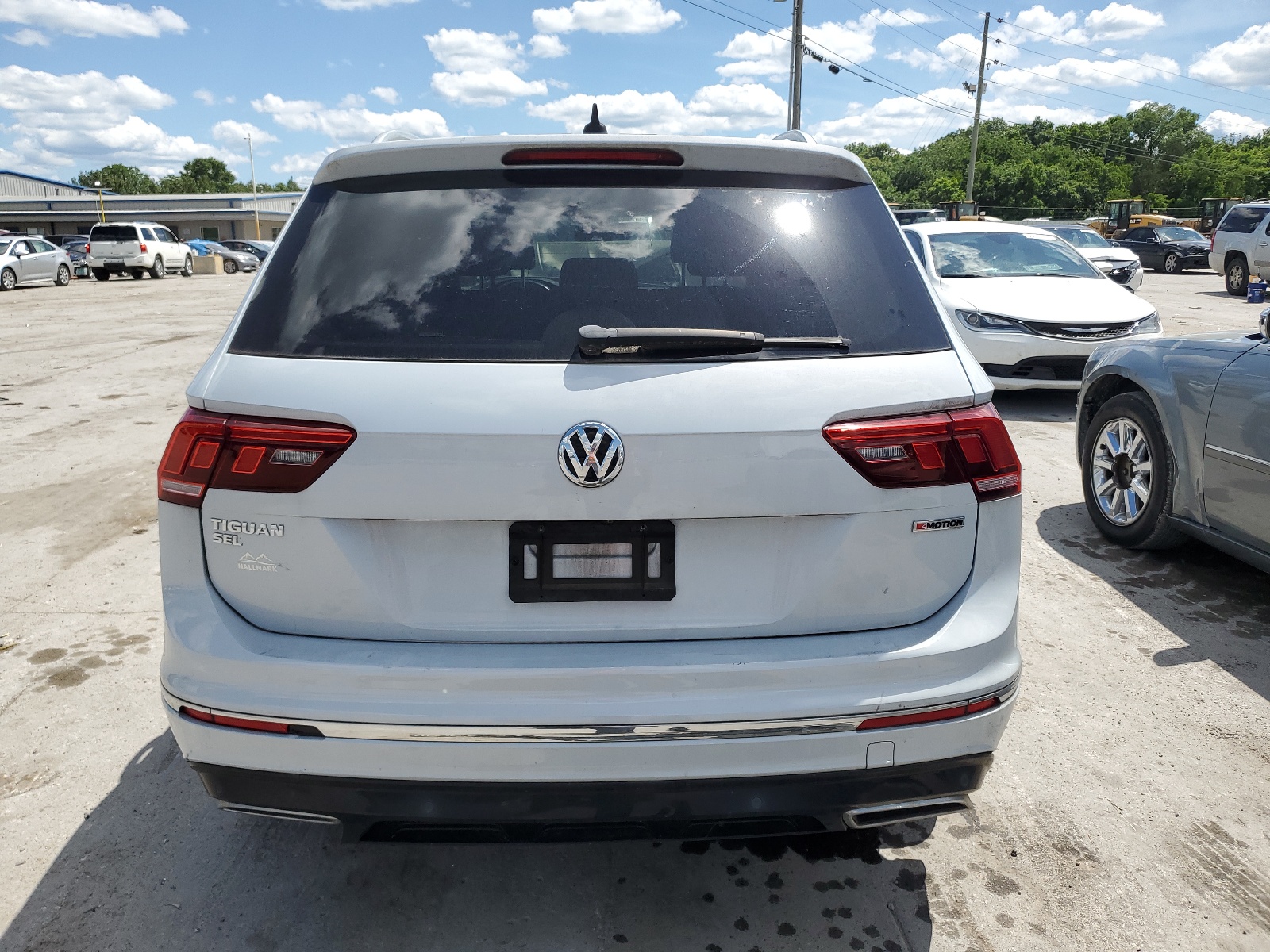 3VV2B7AX4KM048383 2019 Volkswagen Tiguan Se